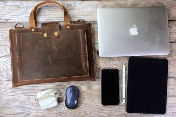 Hand stitched 16 inches leather laptop bag for men - Image 2
