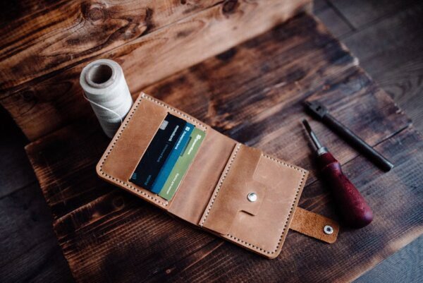 Luxury leather bi-fold Wallet for men high quality leather minimalist wallet - Image 2