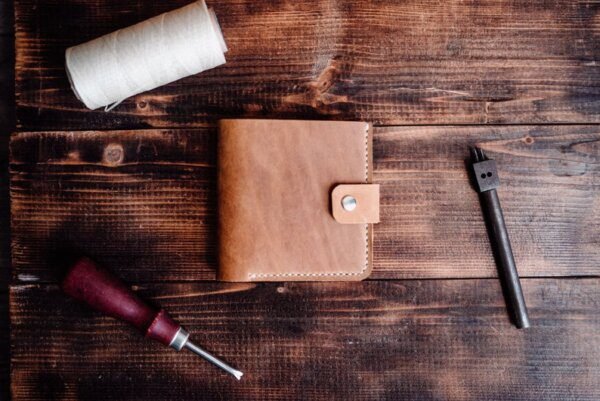 Luxury leather bi-fold Wallet for men high quality leather minimalist wallet