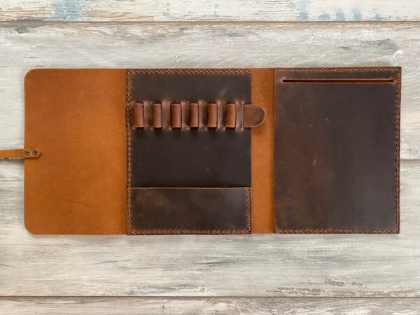 Vintage A5 leather sketchbook case - Image 2