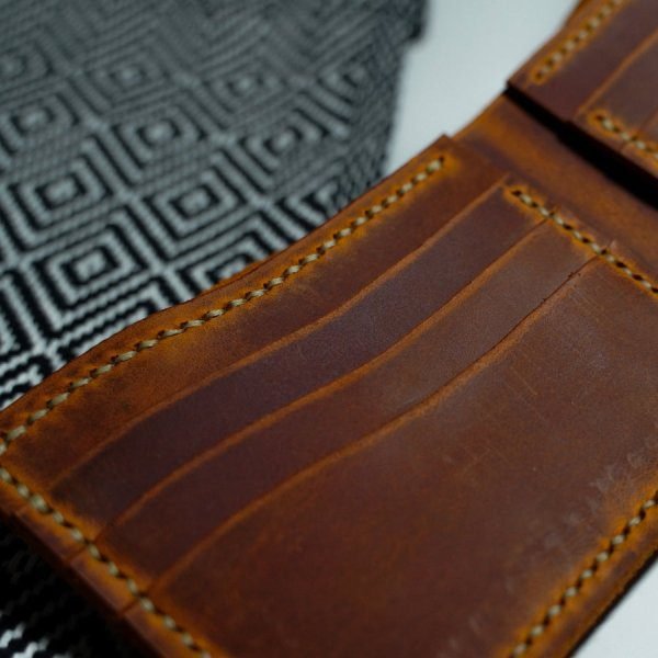 Bifold leather wallet for men - Image 2