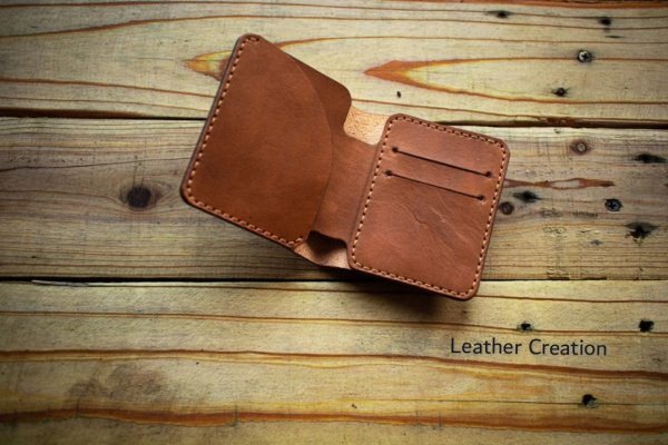 Handmade Minimalist Leather vartical Wallet For Men - Image 2