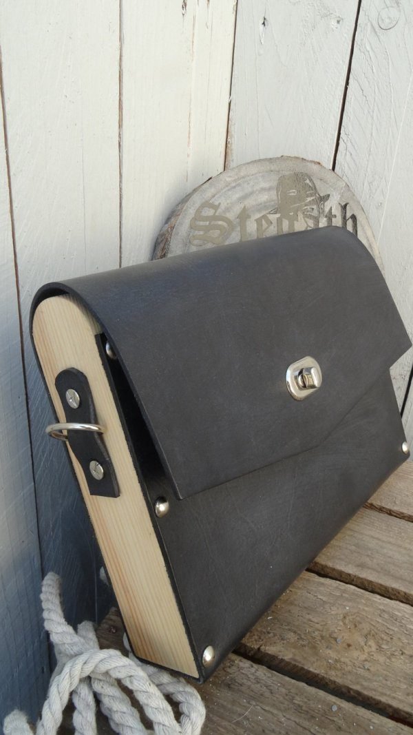 Vintage Leather wood bag for women, leather cross body bag for women -  Black - Image 4