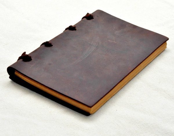 A4 Vintage Leather Case - Leather Notebook Case with 500 pages - Image 4