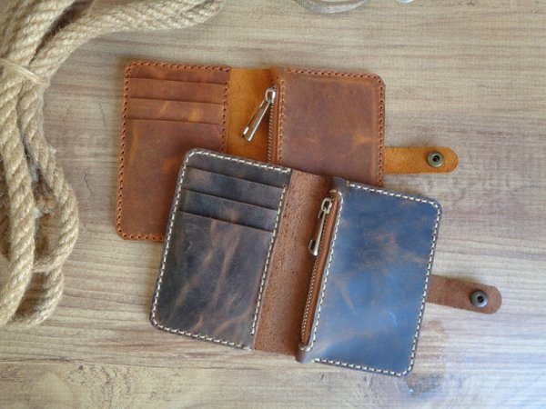 Handmade vertical leather zipper wallet for men & women
